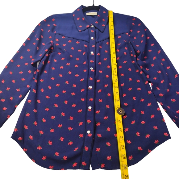 Modcloth Women's Size XS Long Sleeve Snap Button Up‎ Blouse Western Rose Print - Picture 5 of 6